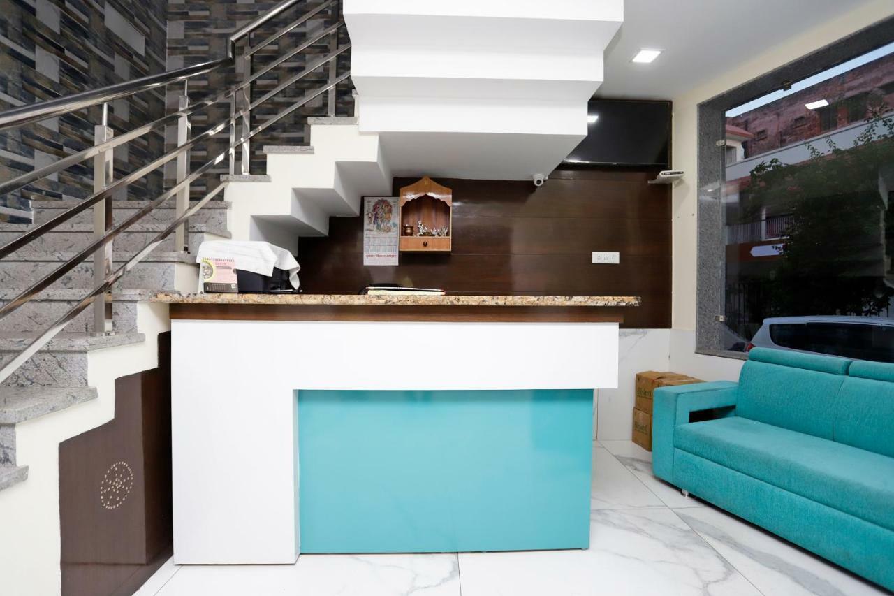 Oyo 39595 Hotel Ray Ban Kankhal Екстериор снимка