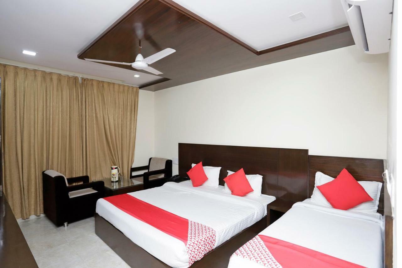 Oyo 39595 Hotel Ray Ban Kankhal Екстериор снимка