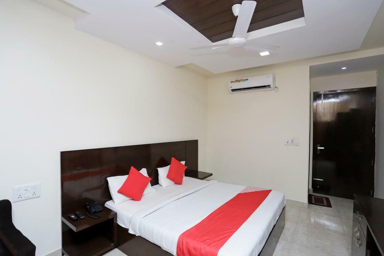 Oyo 39595 Hotel Ray Ban Kankhal Екстериор снимка